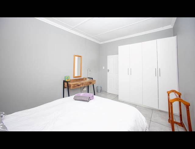 2 BEDROOM HOUSE FOR SALE IN WILLOW PARK